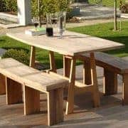 tuinmeubels schoonmaken, hout schoonmaken, tuintafel schoonmaken, tergeo wood cleaner